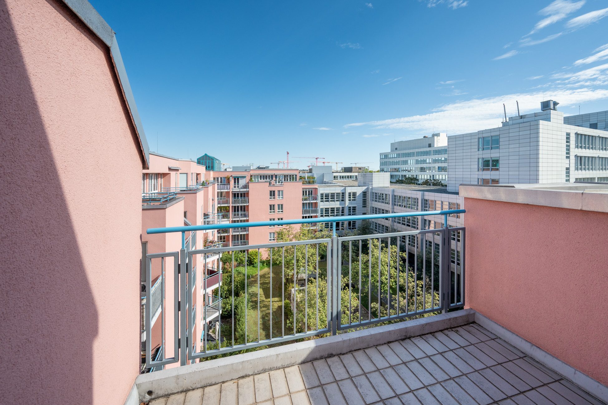 Aigner Immobilien GmbH - Immobilienangebot - 80339 München - Schwanthalerhöhe - Dachgeschosswohnung - Mitten in München, ganz für sich – Penthouse mit großer Terrasse und ruhiger Innenhoflage