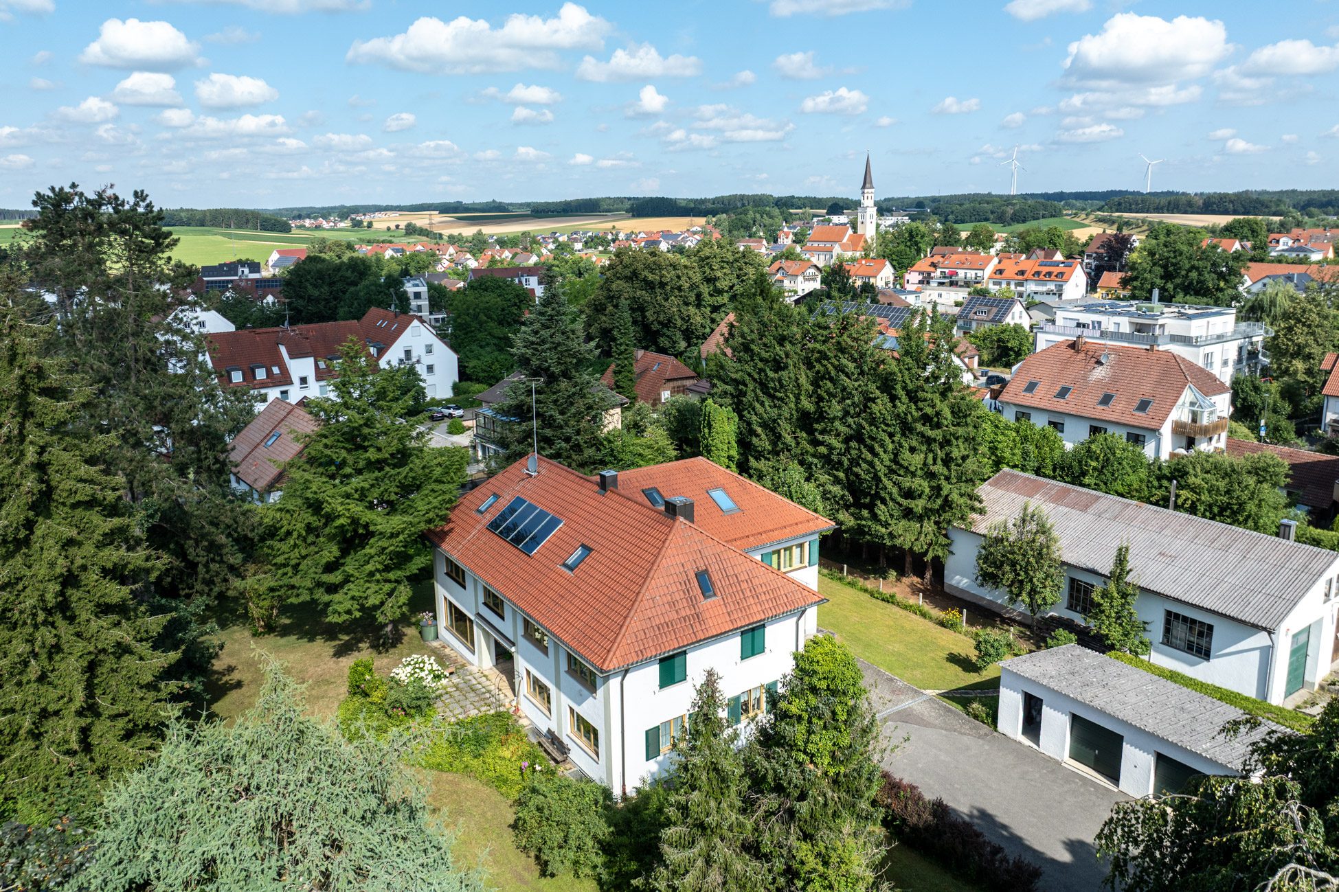 Aigner Immobilien GmbH - Immobilienangebot - 85235 Odelzhausen - Odelzhausen - Erdgeschosswohnung - Großzügige Erdgeschosswohnung mit Schlossgarten
