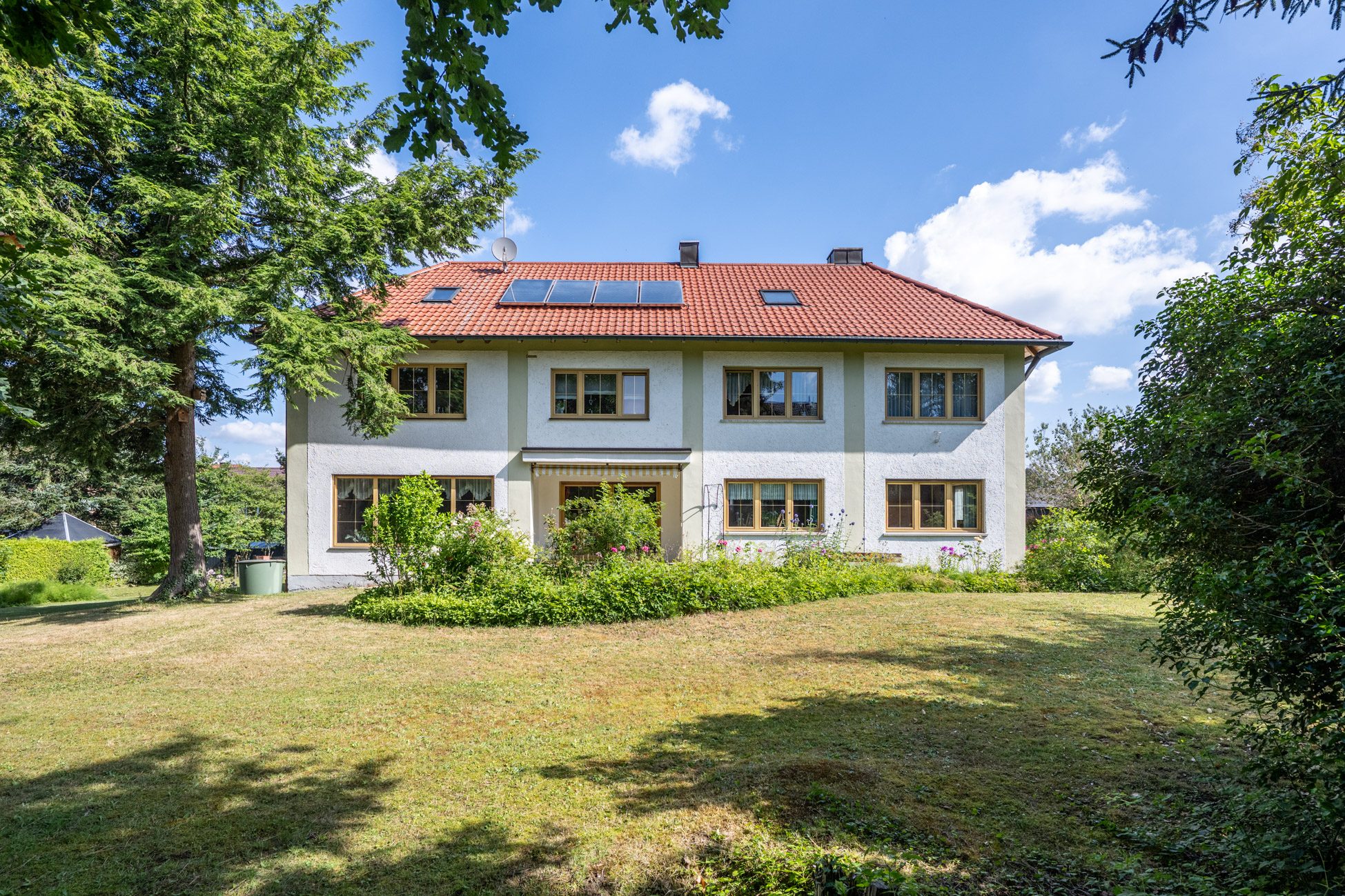 Aigner Immobilien GmbH - Immobilienangebot - 85235 Odelzhausen - Odelzhausen - Erdgeschosswohnung - Großzügige Erdgeschosswohnung mit Schlossgarten