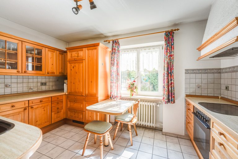 Aigner Immobilien GmbH - Immobilienangebot - 85235 Odelzhausen - Odelzhausen - Erdgeschosswohnung - Großzügige Erdgeschosswohnung mit Schlossgarten