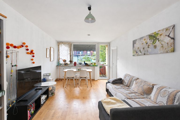 Aigner Immobilien GmbH - Immobilienangebot - 80797 München - Schwabing - Etagenwohnung - Schwabing-West: Zwei Zimmer mit Westbalkon nahe dem Luitpoldpark