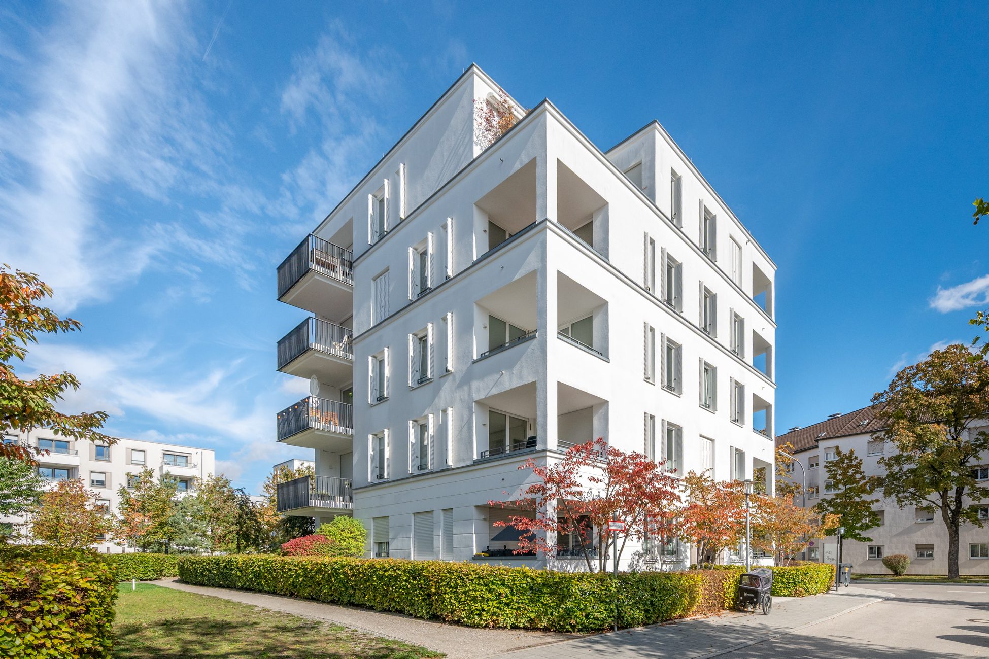 Aigner Immobilien GmbH - Immobilienangebot - 80634 München - Neuhausen - Etagenwohnung - Neuwertige, ideal geschnittene Wohnung mit Süd-Loggia in Neuhausen