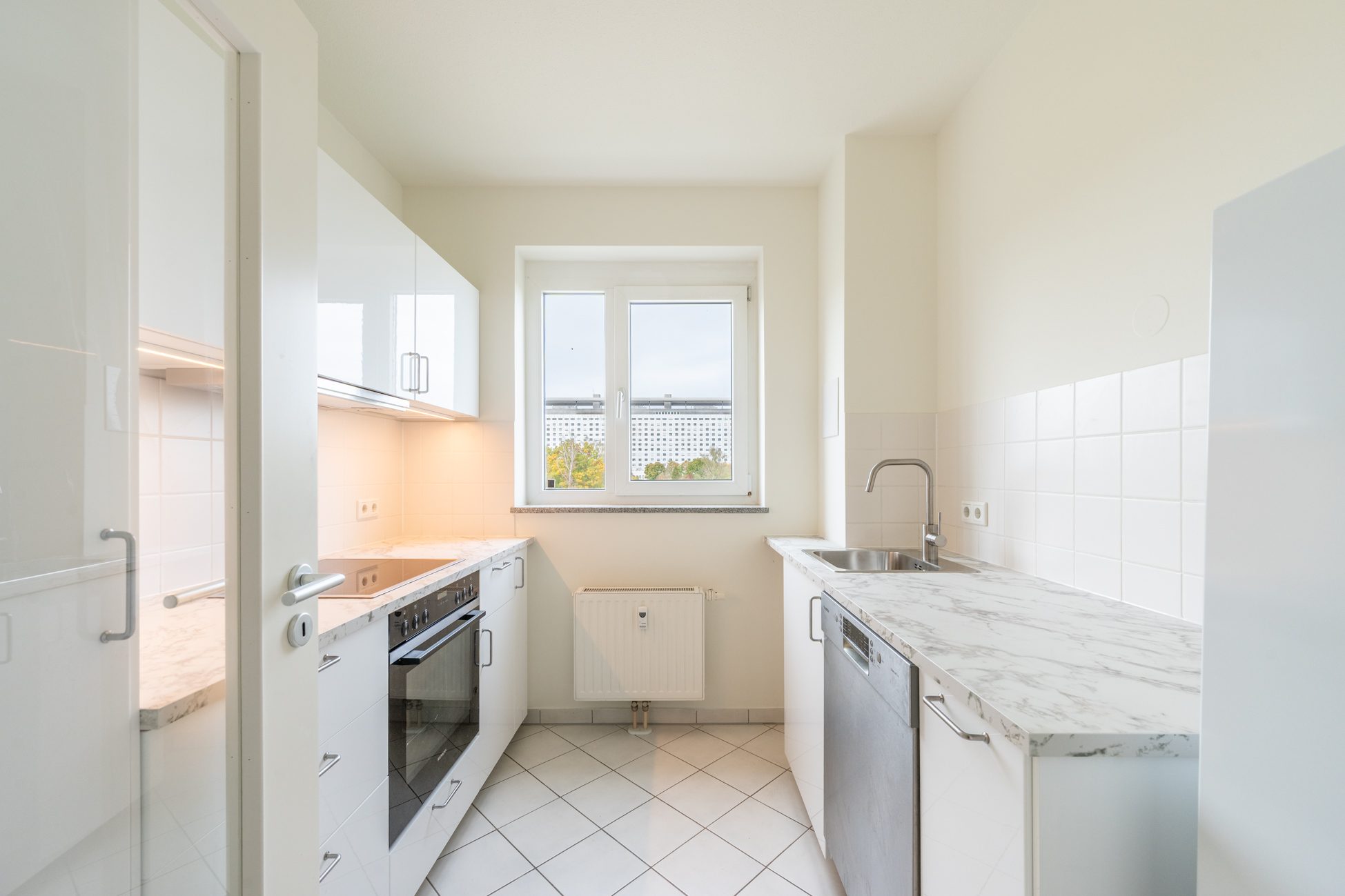 Aigner Immobilien GmbH - Immobilienangebot - 81377 München - Hadern - Etagenwohnung - Selbstbezug oder Kapitalanlage: Renovierte 2 Zimmer Wohnung mit Balkon / Klinikum Großhadern