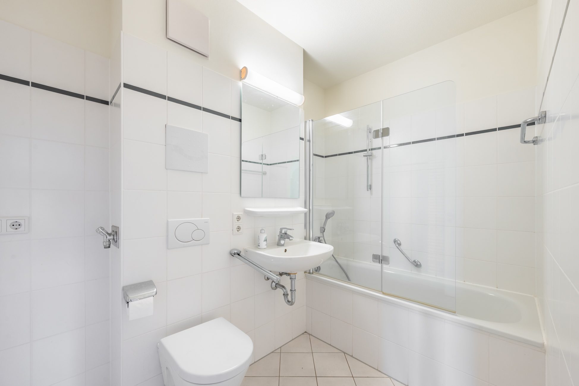Aigner Immobilien GmbH - Immobilienangebot - 81377 München - Hadern - Etagenwohnung - Selbstbezug oder Kapitalanlage: Renovierte 2 Zimmer Wohnung mit Balkon / Klinikum Großhadern