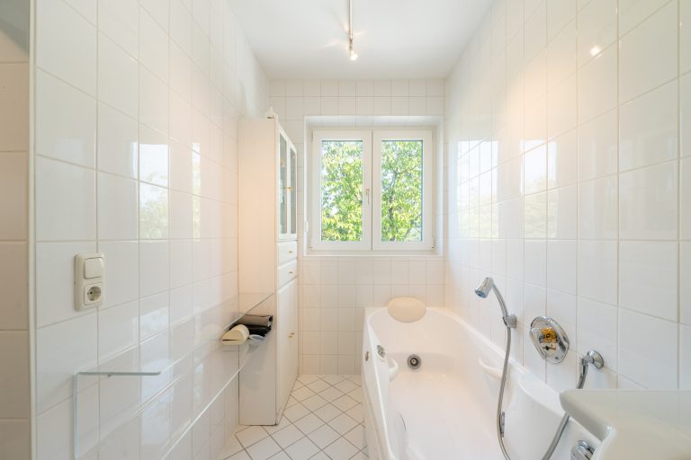 Aigner Immobilien GmbH - Immobilienangebot - 81247 München - Obermenzing - Dachgeschosswohnung - Großzügigkeit in vollkommener Privatsphäre – Exklusives Penthouse mit weitläufiger Terrasse