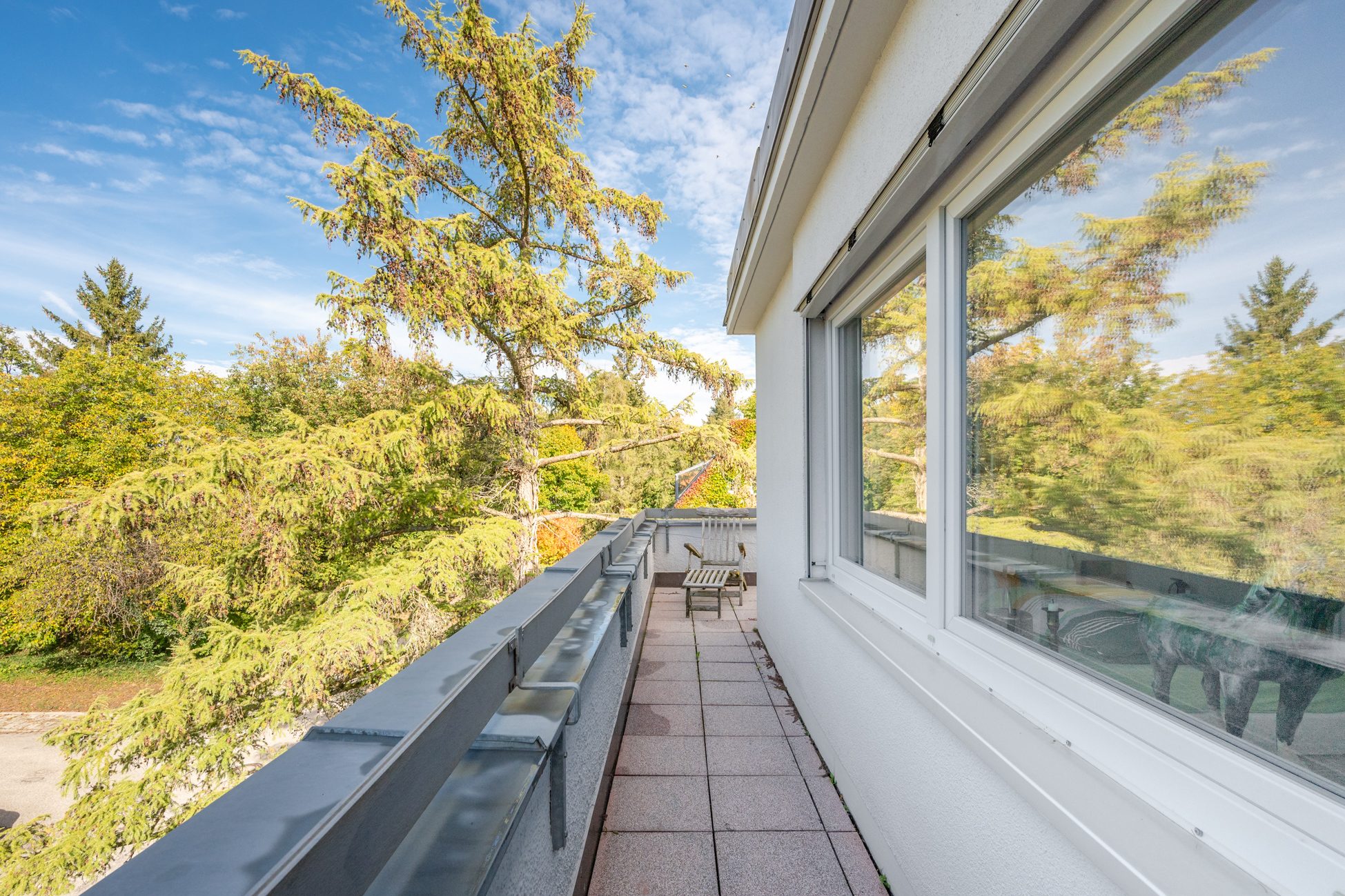 Aigner Immobilien GmbH - Immobilienangebot - 81247 München - Obermenzing - Dachgeschosswohnung - Großzügigkeit in vollkommener Privatsphäre – Exklusives Penthouse mit weitläufiger Terrasse