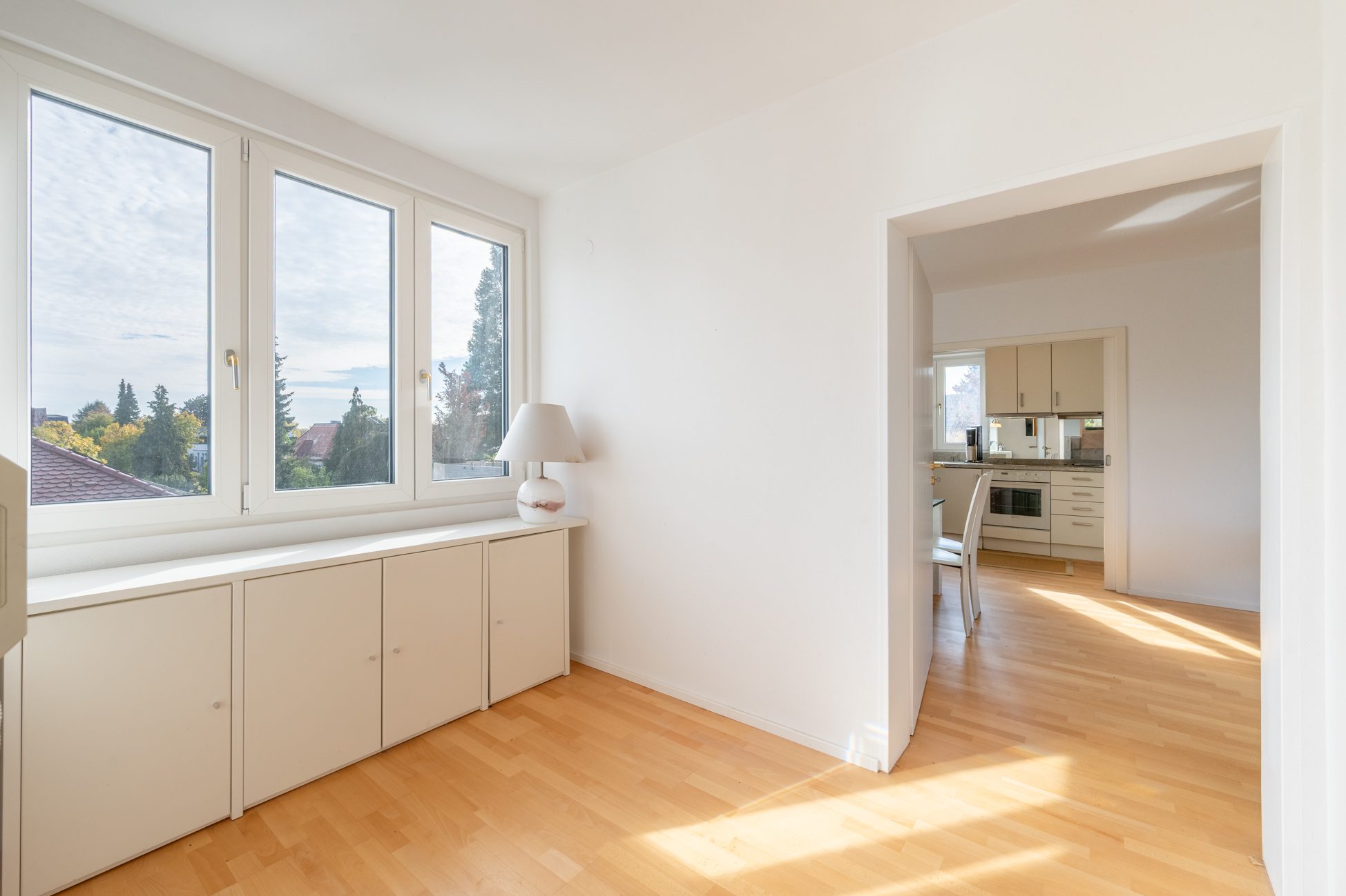 Aigner Immobilien GmbH - Immobilienangebot - 81247 München - Obermenzing - Dachgeschosswohnung - Großzügigkeit in vollkommener Privatsphäre – Exklusives Penthouse mit weitläufiger Terrasse