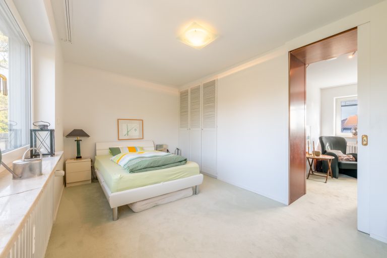 Aigner Immobilien GmbH - Immobilienangebot - 81247 München - Obermenzing - Dachgeschosswohnung - Großzügigkeit in vollkommener Privatsphäre – Exklusives Penthouse mit weitläufiger Terrasse