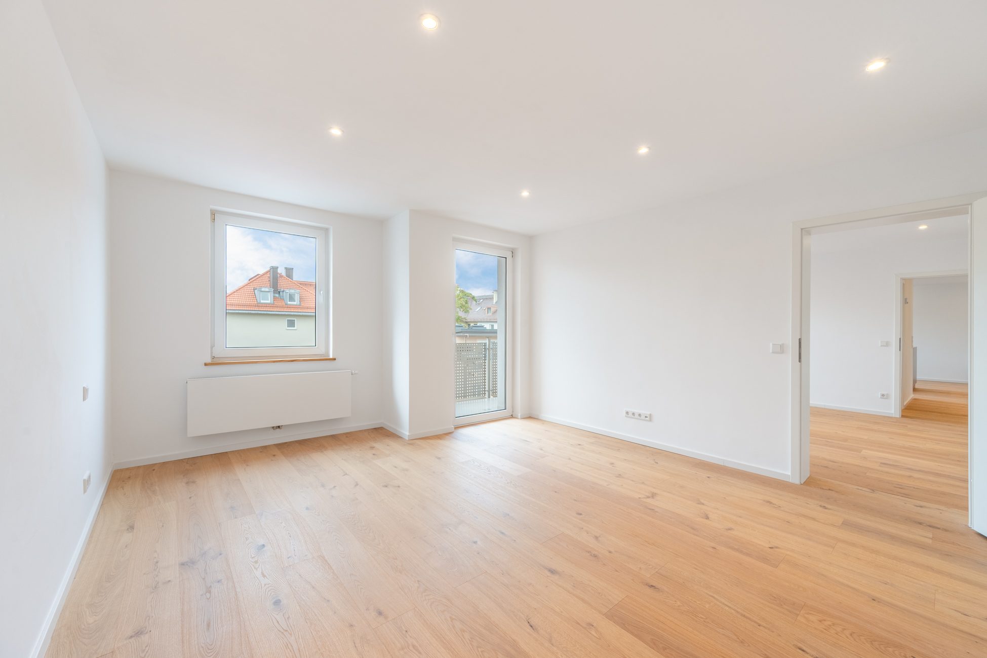 Aigner Immobilien GmbH - Immobilienangebot - 80798 München - Maxvorstadt - Etagenwohnung - Wohnen zwischen Josephsplatz und Theresienstraße: Hochwertig sanierte 3-Zimmer-Wohnung mit Südbalkon