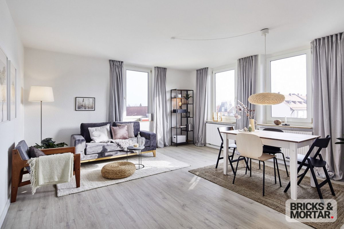 Immobilienangebot - Nürnberg - Alle - Großzügige, moderne 2,5-Zimmerwohnung mit wunderschöner Aussicht auf die Nürnberger Kaiserburg