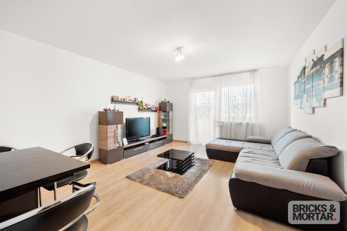 Immobilienangebot - Fürth - Alle - Helle 3-Zimmerwohnung mit großem Balkon im Zentrum von Fürth - Tiefgaragenstellplatz inklusive