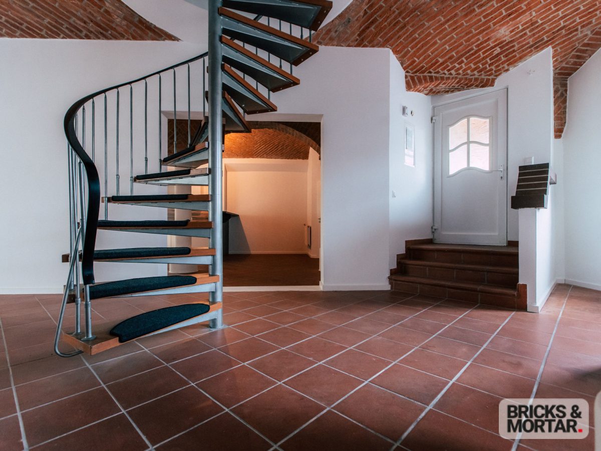 Immobilienangebot - Jesewitz / Weltewitz - Alle - Einzigartige Verbindung: Historisches Reihenhaus mit zeitloser Eleganz und modernem Komfort