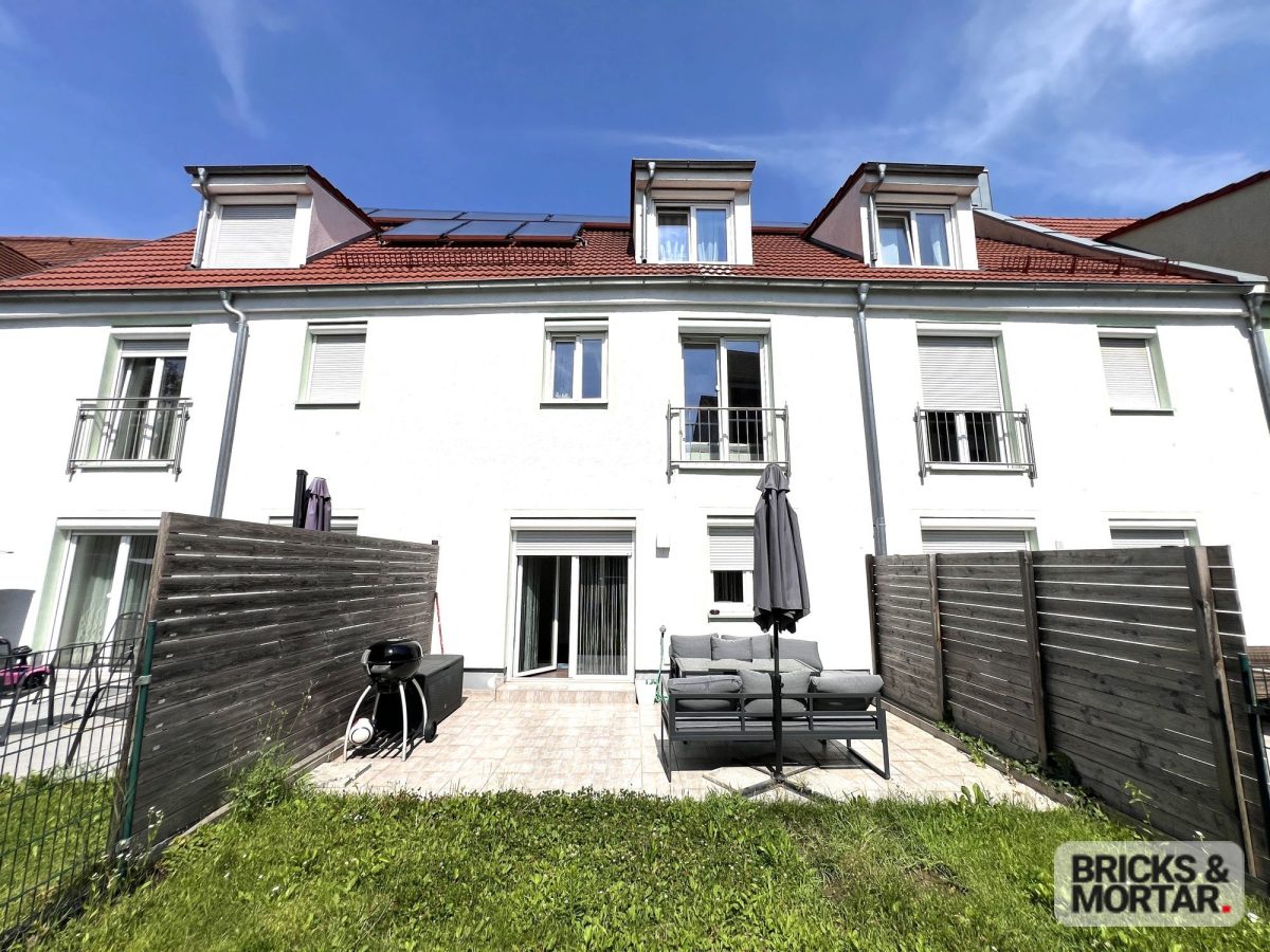 Immobilienangebot - Augsburg - Alle - Attraktives Reihenmittelhaus in Augsburg - 129 m² mit Garten