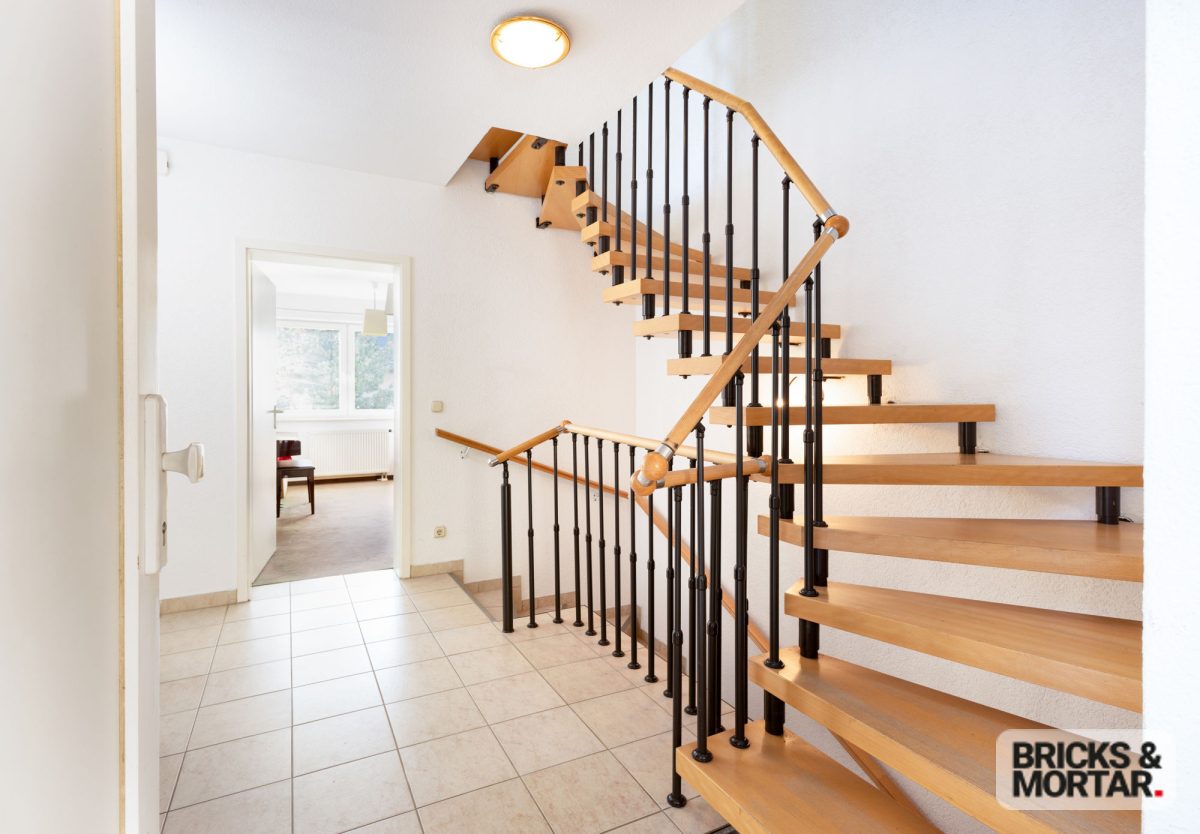 Immobilienangebot - Radebeul - Alle - +++ Großes, helles  Haus in bester Lage von Radebeul! +++