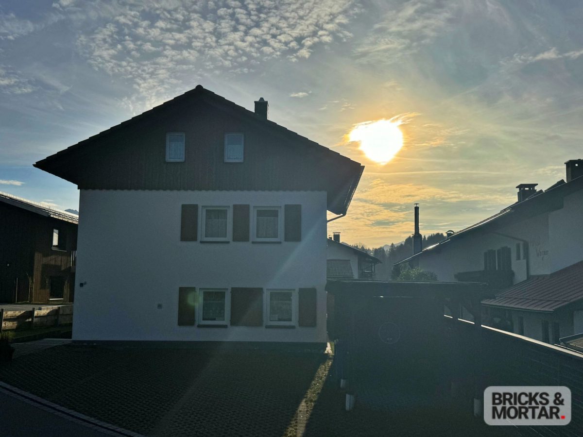 Immobilienangebot - Oberstdorf - Alle - Seltene Gelegenheit in Oberstdorf: Freistehendes Haus mit 4 Apartments