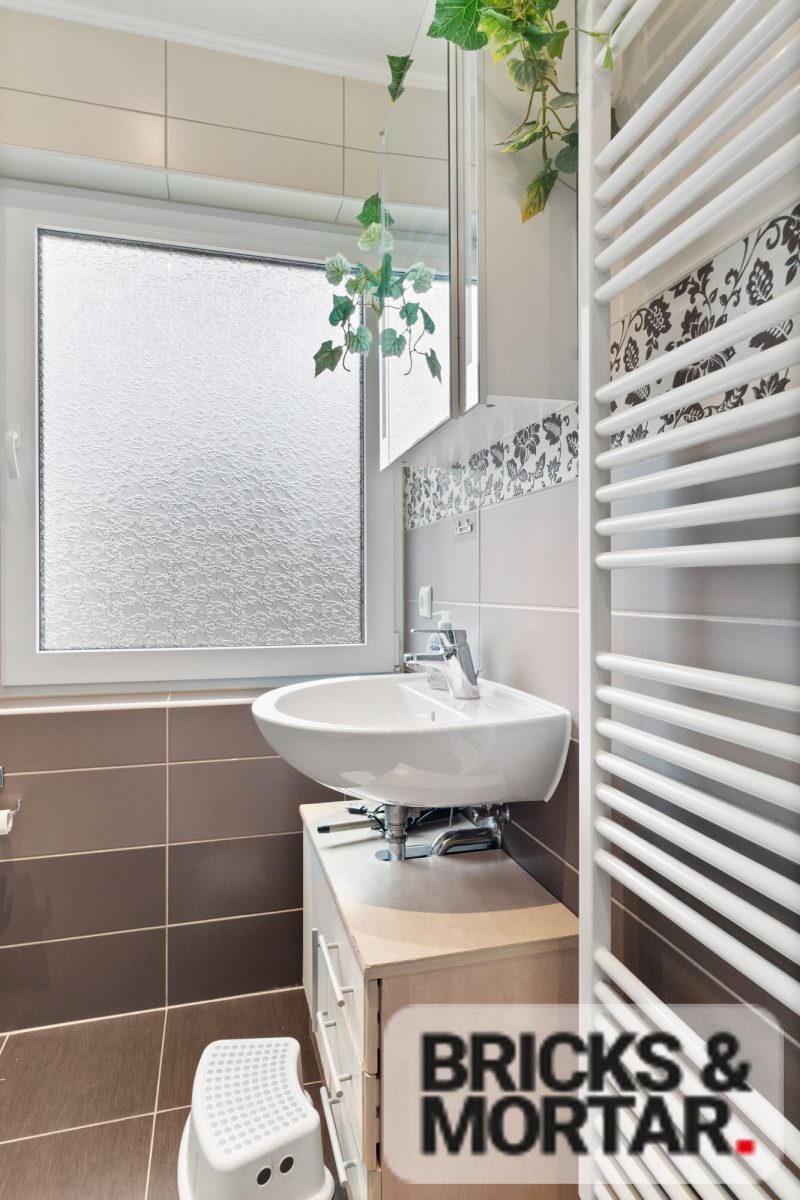 Immobilienangebot - Bremen - Alle - Reihenmittelhaus in Kattenesch - topsaniert!