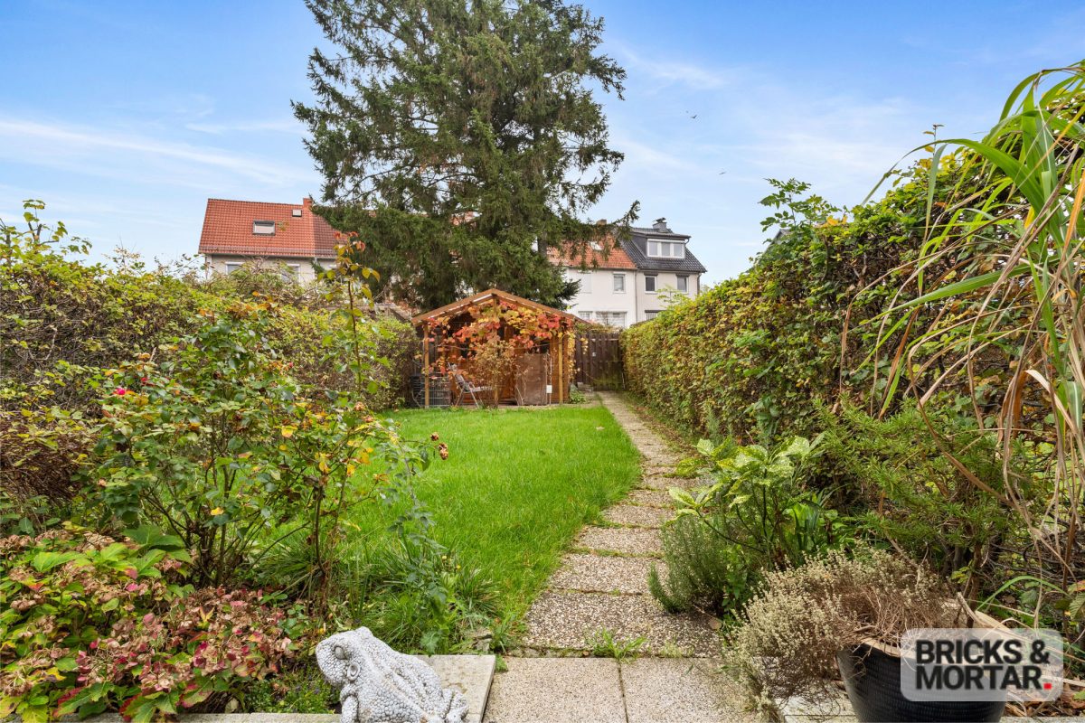 Immobilienangebot - Bremen - Alle - Reihenmittelhaus in Kattenesch - topsaniert!