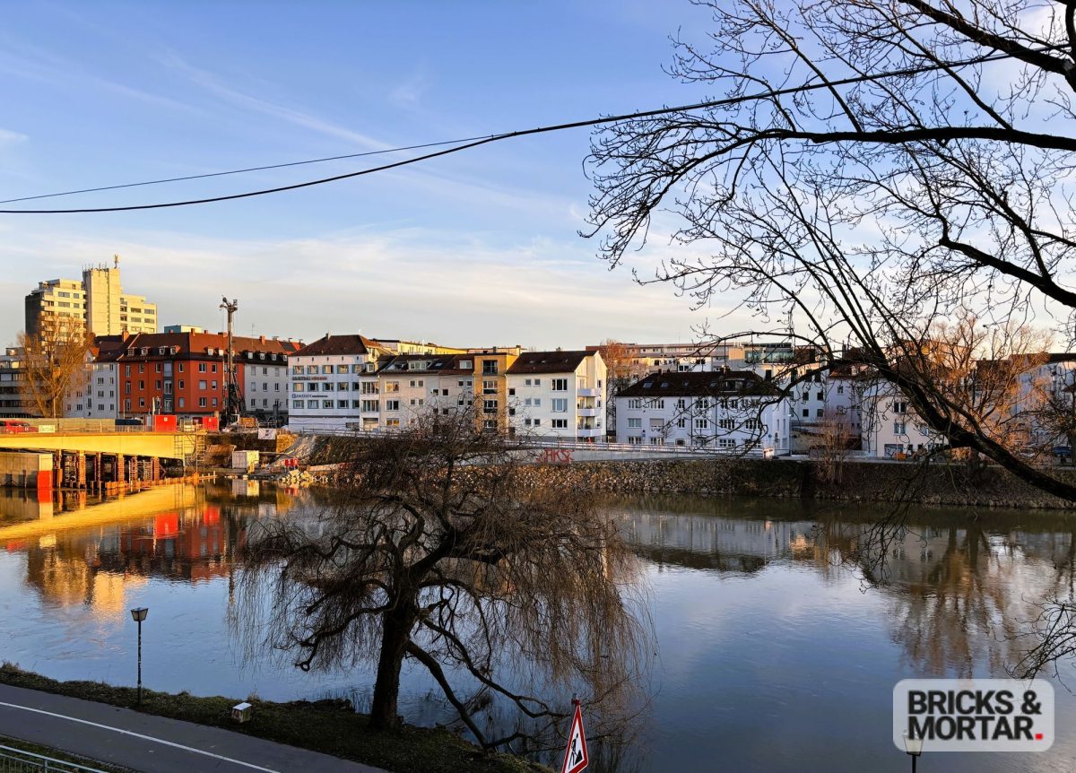 Immobilienangebot - Ulm - Alle - 4-Zimmer, Donau-Blick! Charmant, sanierungsbedürftig und voller Möglichkeiten!