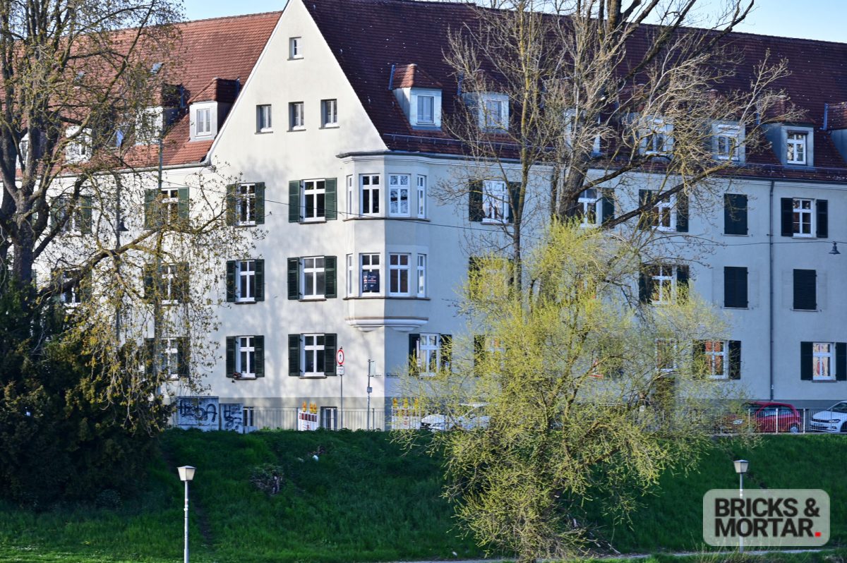 Immobilienangebot - Ulm - Alle - 4-Zimmer, Donau-Blick! Charmant, sanierungsbedürftig und voller Möglichkeiten!