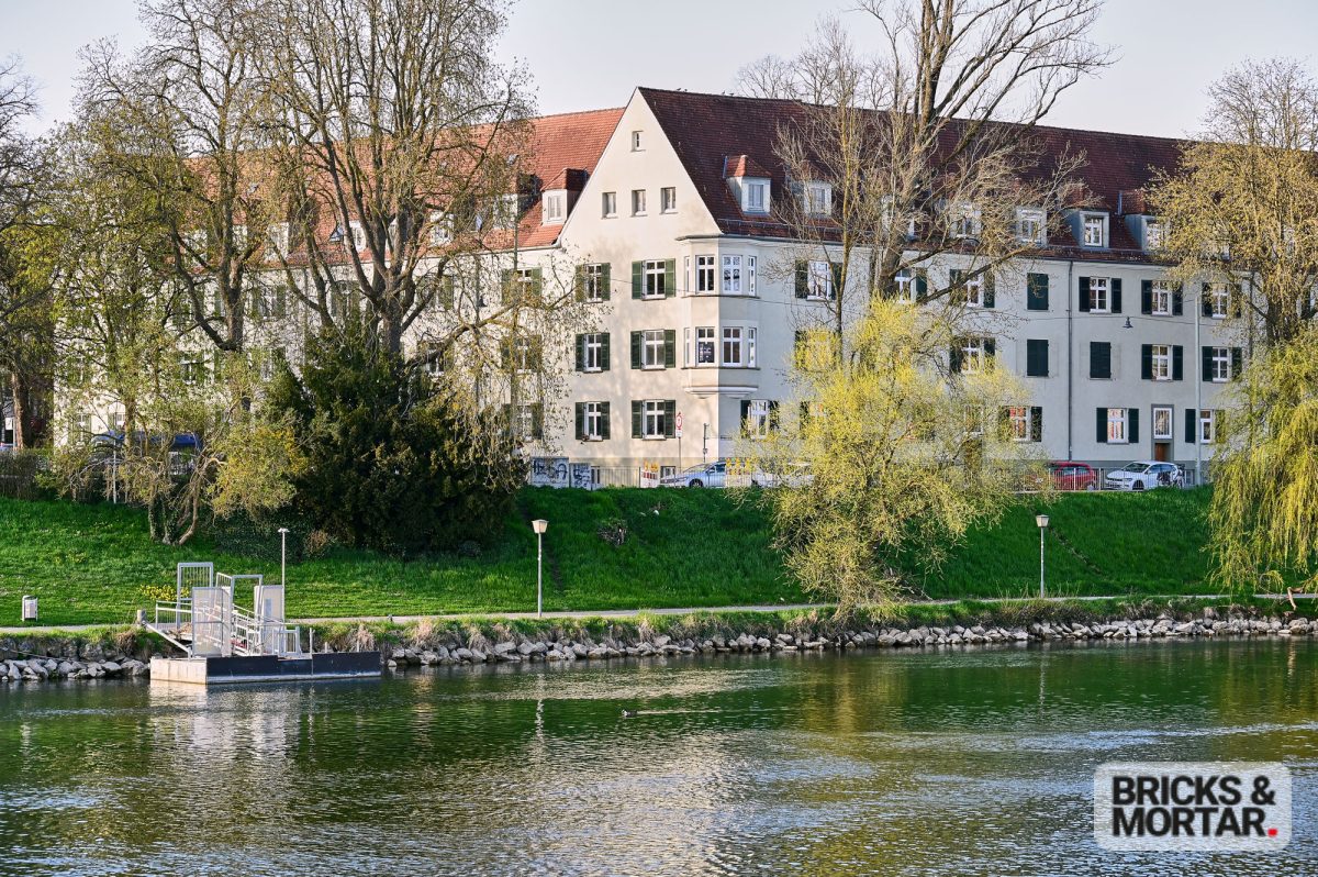 Immobilienangebot - Ulm - Alle - 4-Zimmer, Donau-Blick! Charmant, sanierungsbedürftig und voller Möglichkeiten!