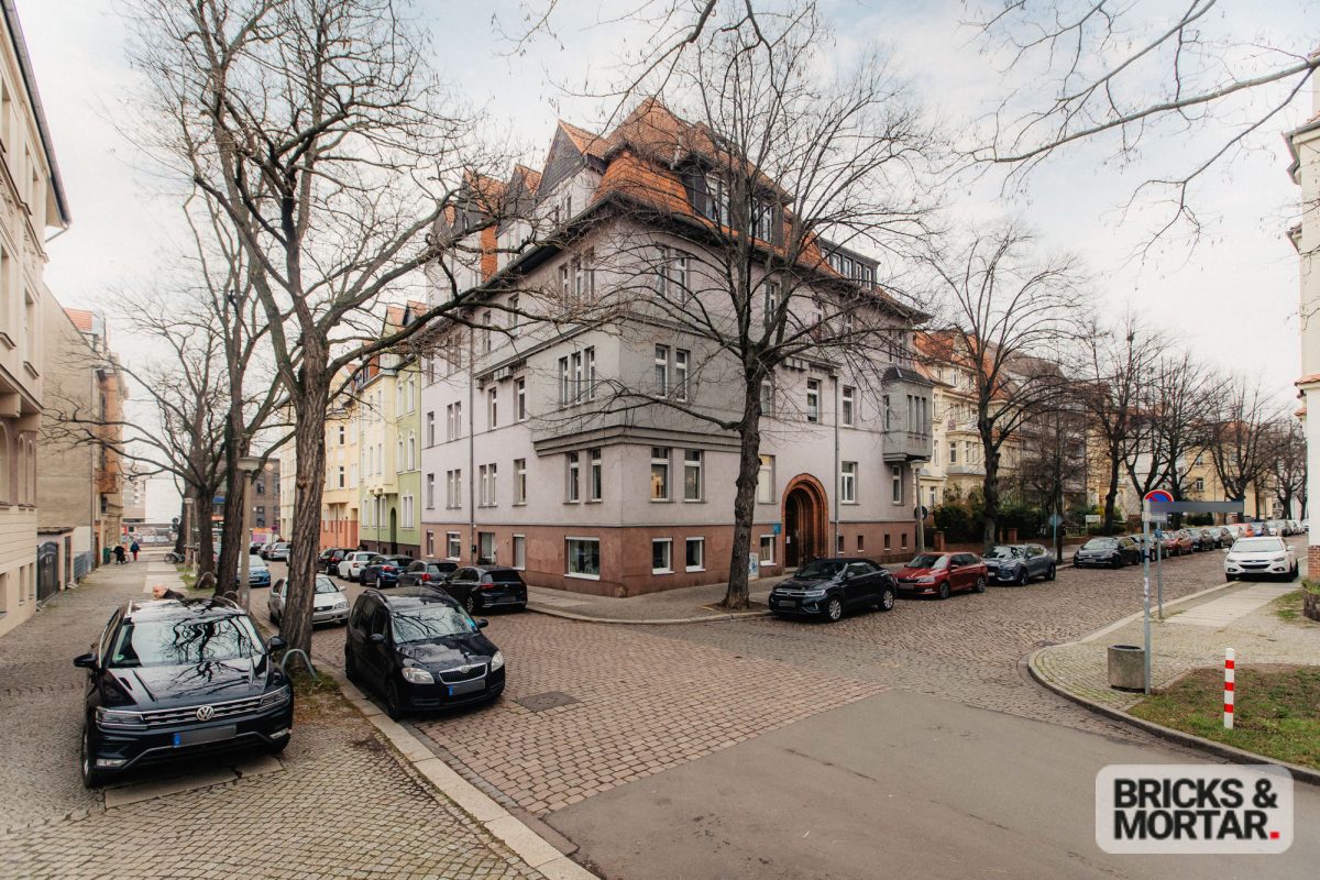 Immobilienangebot - Halle - Alle - Vielfältiges Wohnen mit Stil: Barrierearme Souterrainwohnung mit außergewöhnlichem Raumkonzept