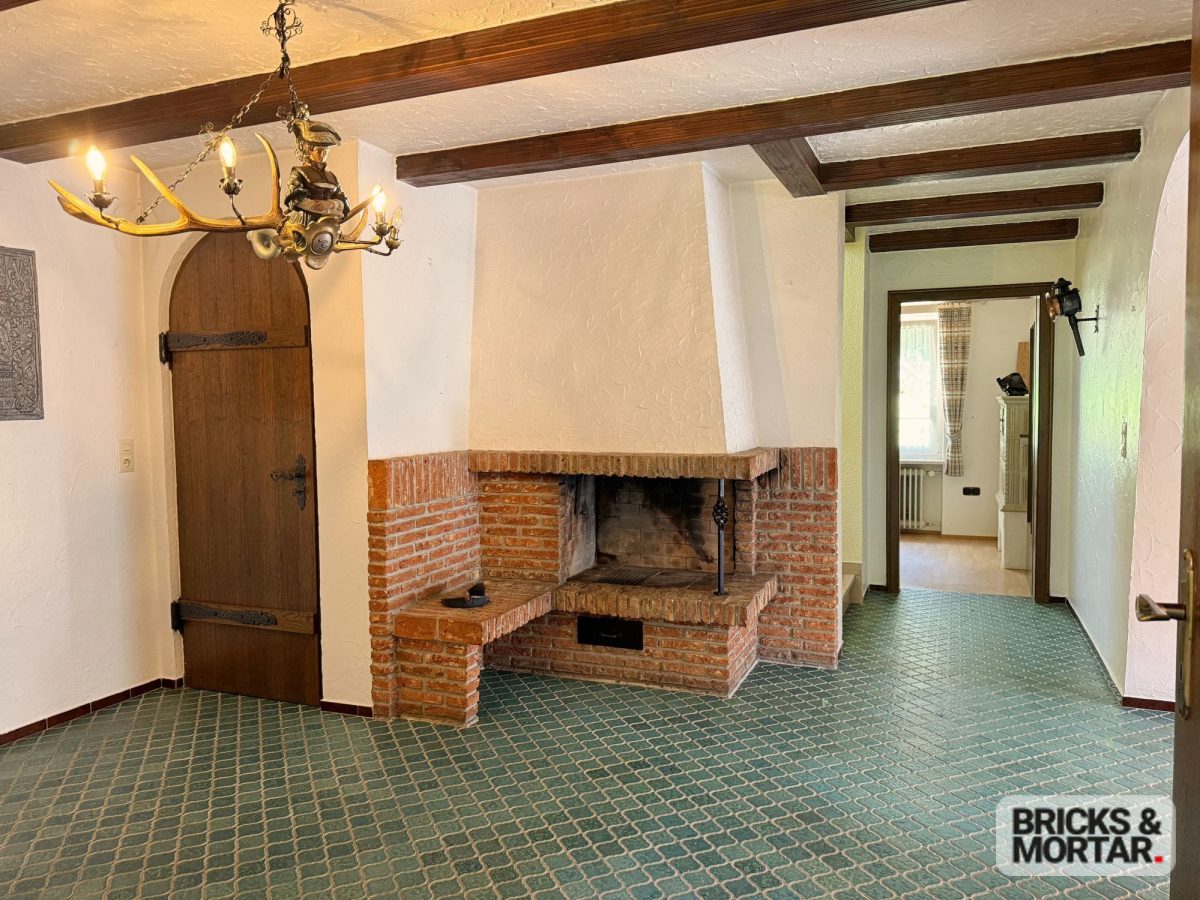 Immobilienangebot - Kaufbeuren - Alle - Großes Einfamilienhaus mit zusätzlichem Grundstück – Mehr Raum für Natur, Freizeit und Gestaltung!