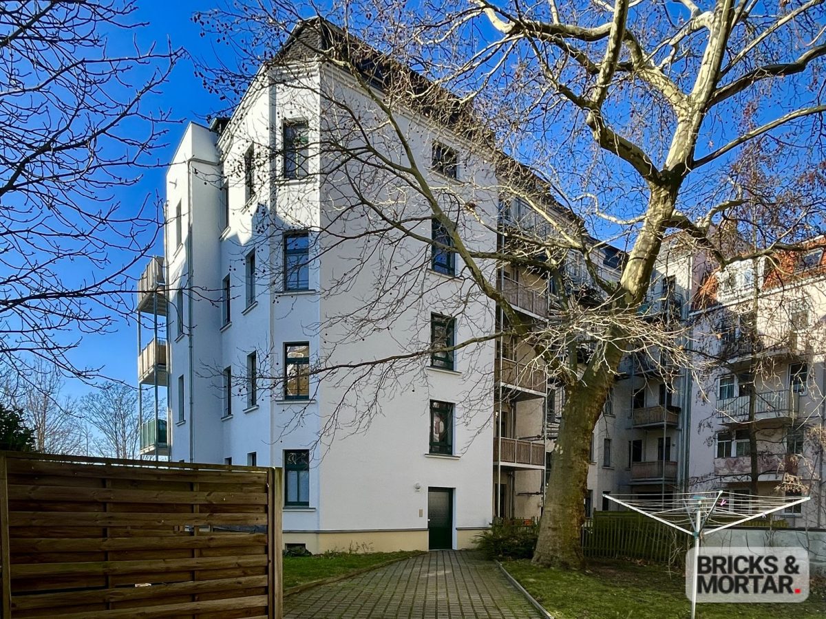 Immobilienangebot - Leipzig / Lindenau - Alle - Großzügige 3-Zimmer-Wohnung mit Balkon in gepflegtem Mehrfamilienhaus