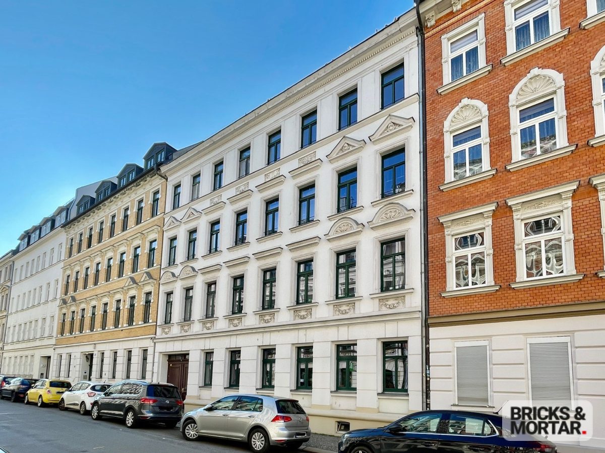 Immobilienangebot - Leipzig / Lindenau - Alle - Großzügige 3-Zimmer-Wohnung mit Balkon in gepflegtem Mehrfamilienhaus