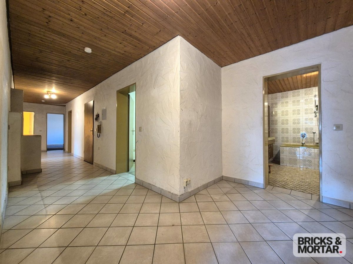 Immobilienangebot - Kraiburg am Inn - Alle - **Große 5-Zimmer-Wohnung  – Perfekt für Anleger und Eigennutzer!**