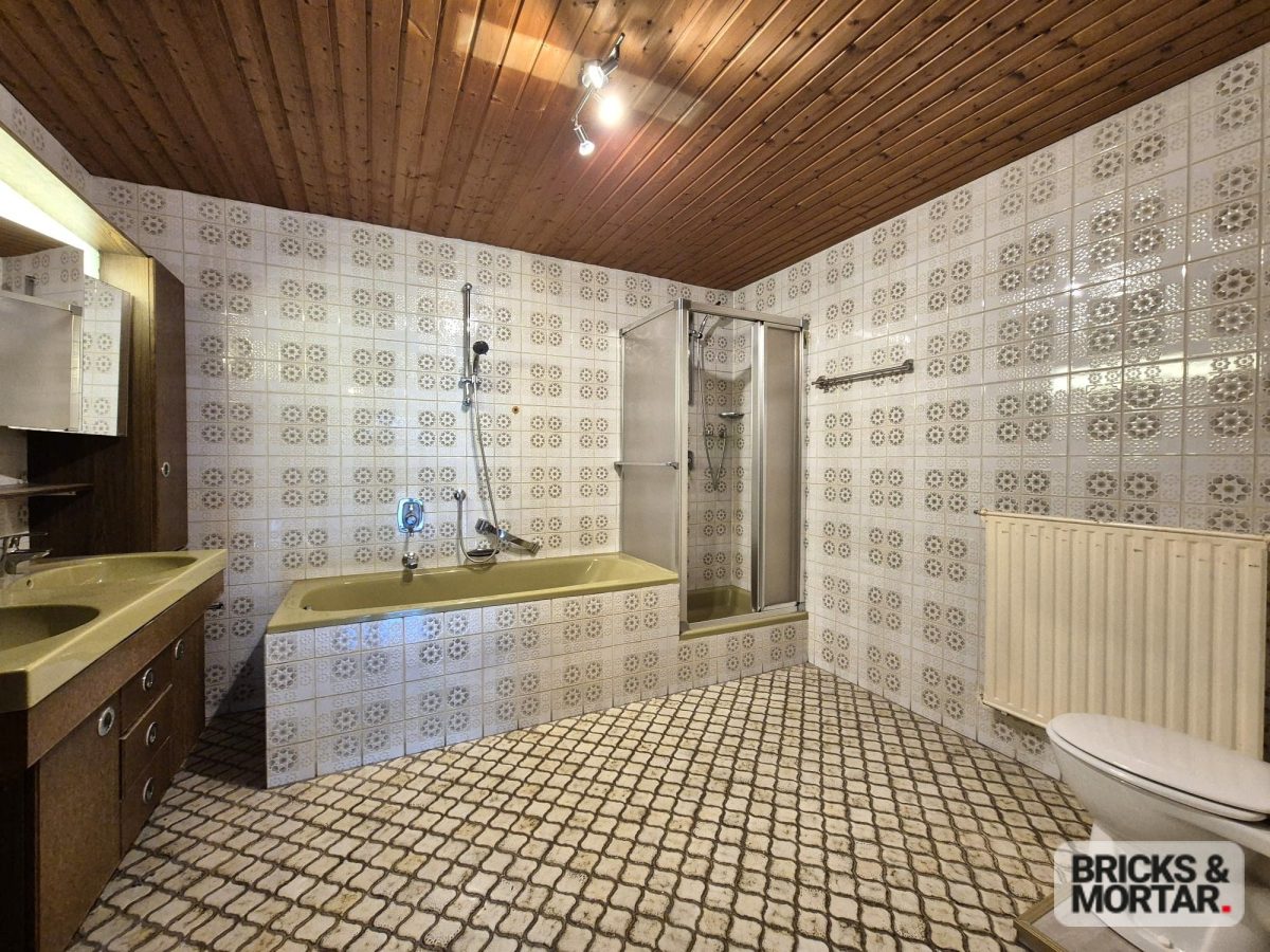 Immobilienangebot - Kraiburg am Inn - Alle - **Große 5-Zimmer-Wohnung  – Perfekt für Anleger und Eigennutzer!**