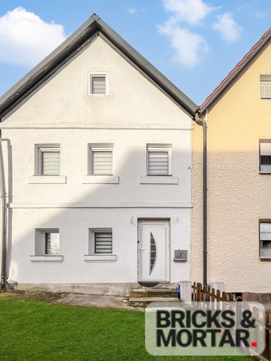 Immobilienangebot - Heinersreuth - Alle - Kernsanierte Doppelhaushälfte in Altenplos