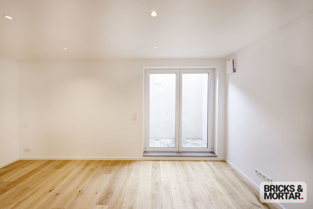Immobilienangebot - München / Sendling-Westpark - Alle - Neuwertiges Raumwunder in Sendling: 135 m2 Effizienzhaus (A+) mit Wärmepumpe, PV-Anlage und Terrasse