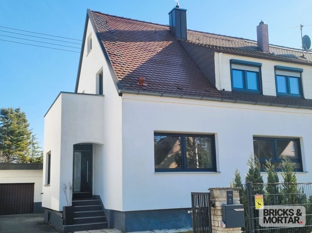 Immobilienangebot - Augsburg - Alle - Exklusive, umfangreich sanierte Doppelhaushälfte in begehrter Lage von Augsburg-Firnhaberau