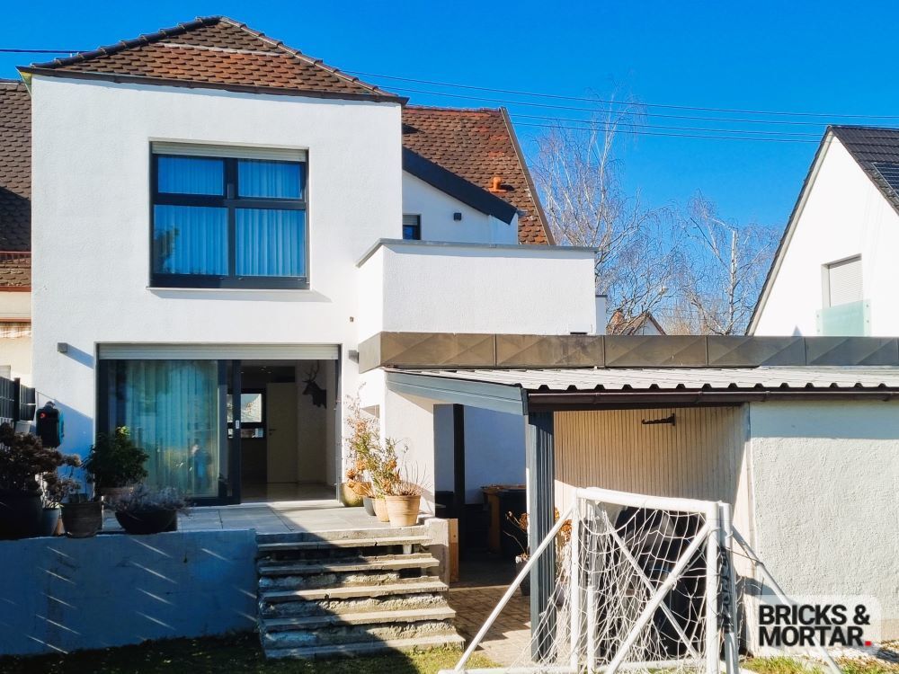 Immobilienangebot - Augsburg - Alle - Exklusive, umfangreich sanierte Doppelhaushälfte in begehrter Lage von Augsburg-Firnhaberau