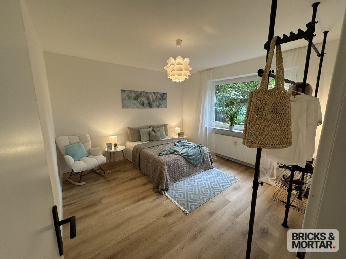 Immobilienangebot - Oldenburg - Alle - Modernisierte 3-Zimmer-Wohnung mit Balkon und Stellplatz – bezugsfrei in ruhiger Lage von Oldenburg