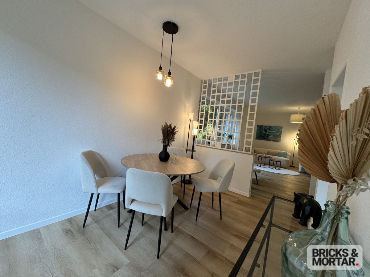 Immobilienangebot - Oldenburg - Alle - Modernisierte 3-Zimmer-Wohnung mit Balkon und Stellplatz – bezugsfrei in ruhiger Lage von Oldenburg