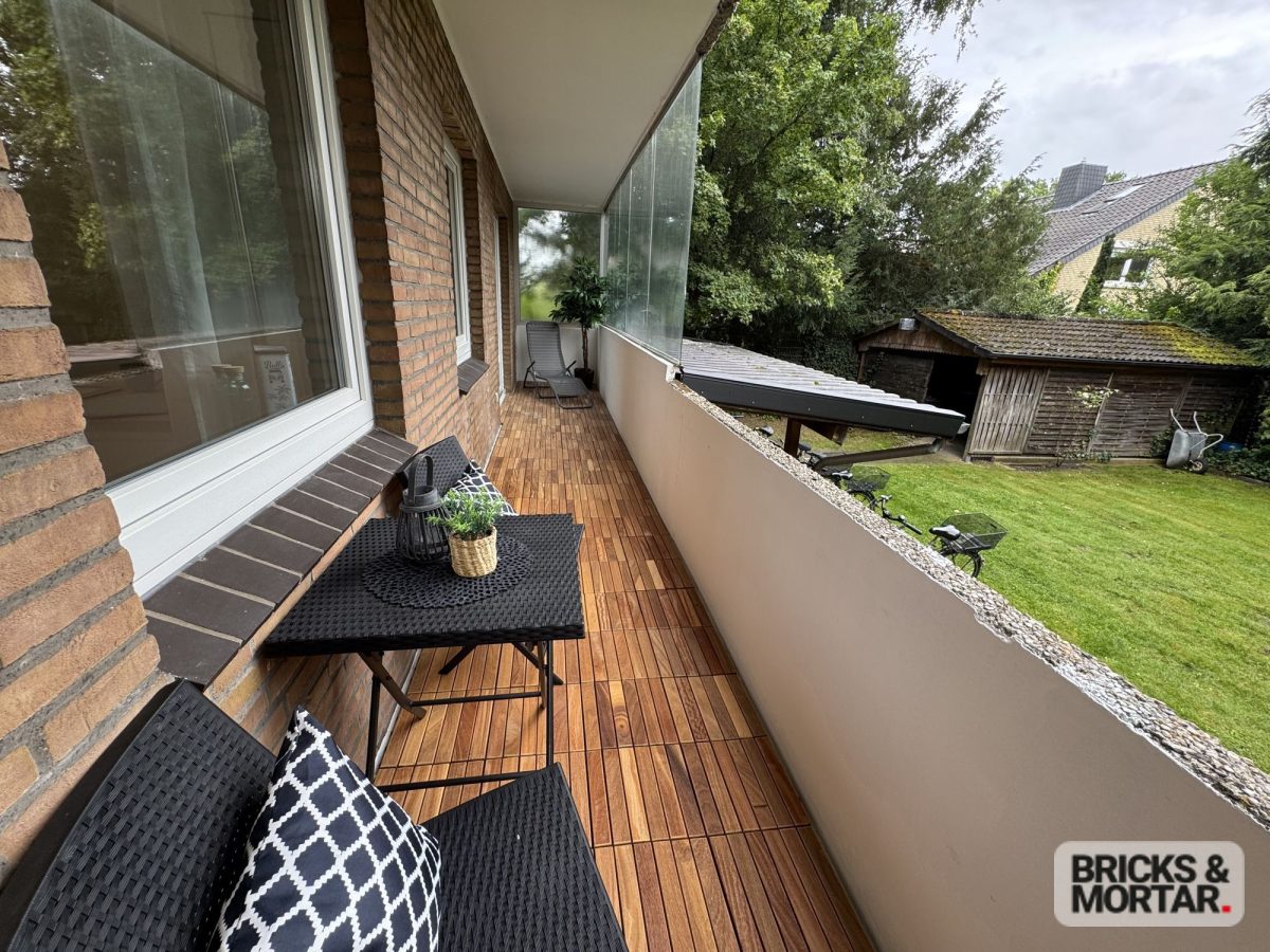 Immobilienangebot - Oldenburg - Alle - Modernisierte 3-Zimmer-Wohnung mit Balkon und Stellplatz – bezugsfrei in ruhiger Lage von Oldenburg