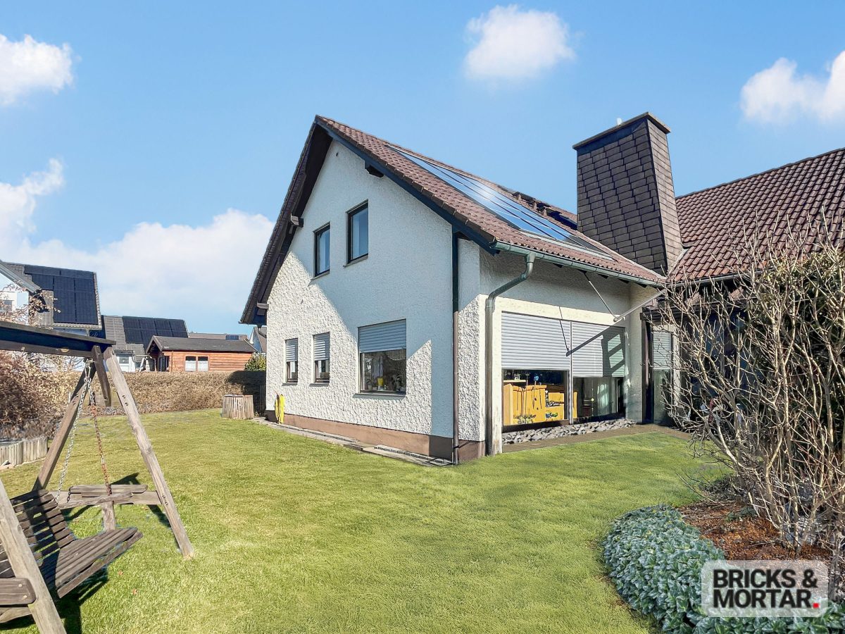 Immobilienangebot - Konradsreuth - Alle - Großzügiges Einfamilienhaus mit Einliegerwohnung und Doppelgarage