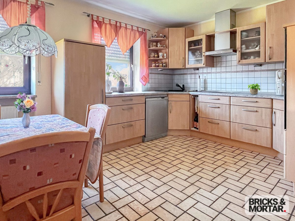 Immobilienangebot - Konradsreuth - Alle - Großzügiges Einfamilienhaus mit Einliegerwohnung und Doppelgarage