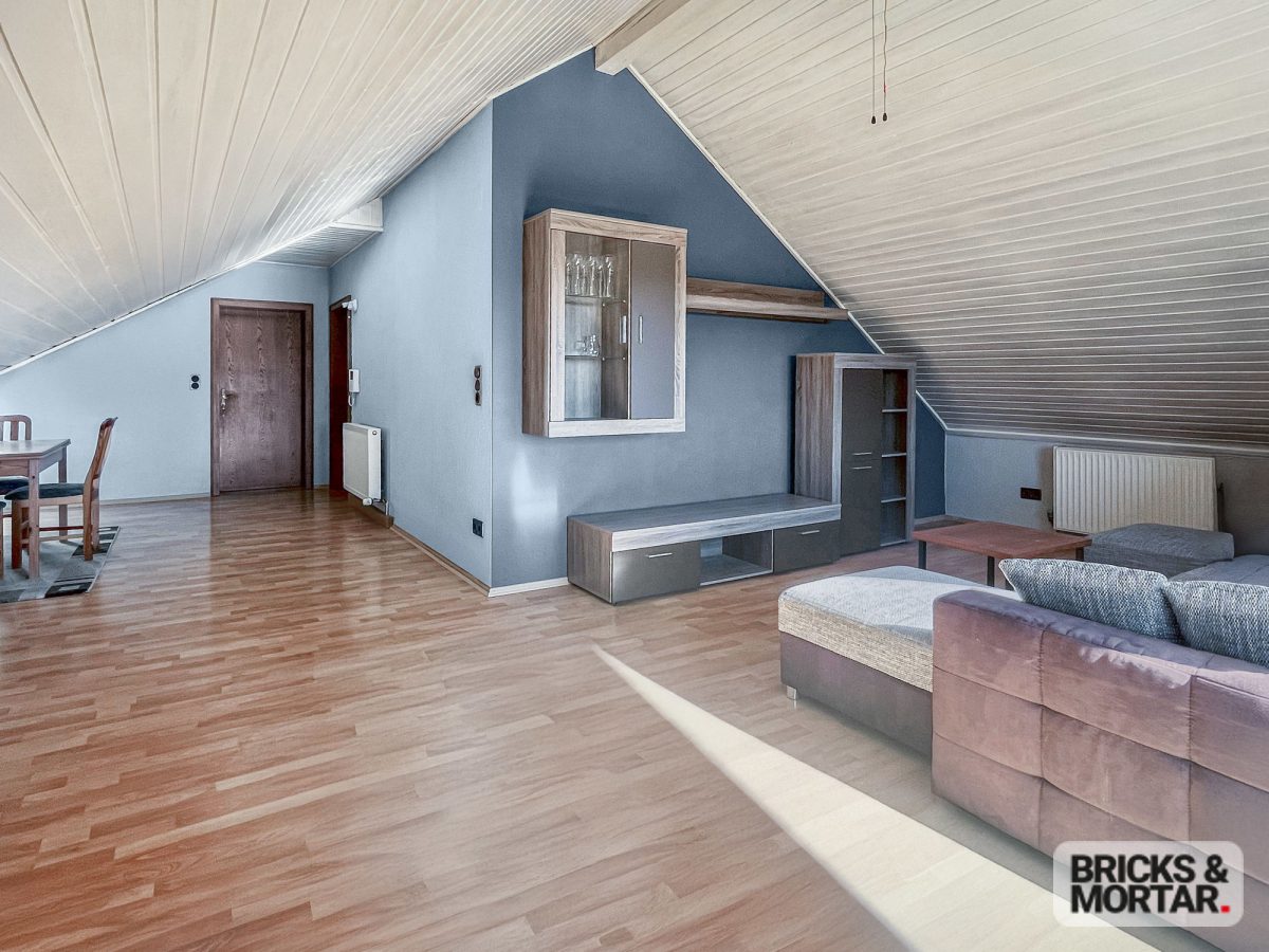 Immobilienangebot - Konradsreuth - Alle - Großzügiges Einfamilienhaus mit Einliegerwohnung und Doppelgarage