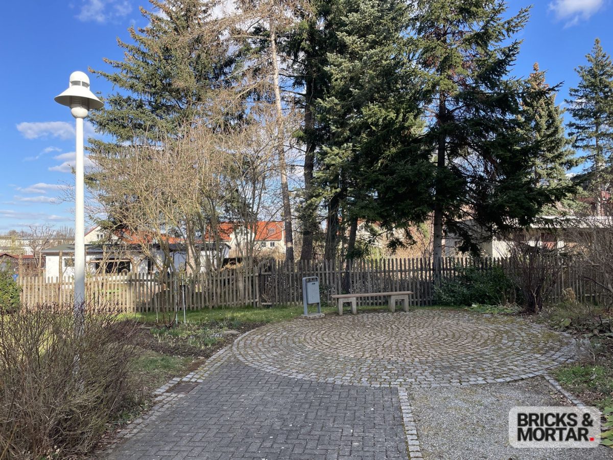 Immobilienangebot - Dresden - Alle - Attraktive Kapitalanlage: Vermietete 3-Zimmer-Wohnung in gepflegtem Wohnpark