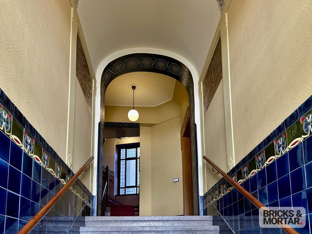 Immobilienangebot - Leipzig - Alle - Moderne Eigentumswohnung in historischem Gebäude – Wohnen mit Charme und Komfort