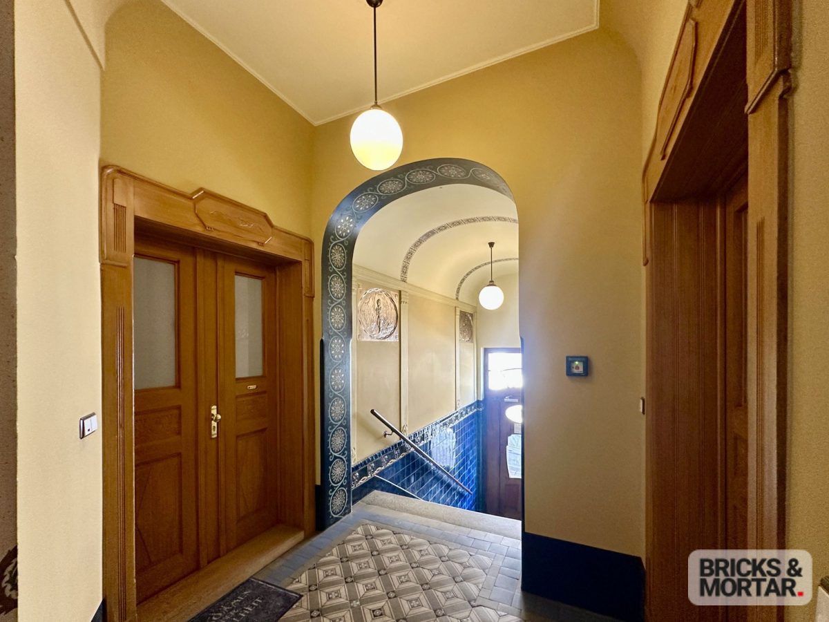 Immobilienangebot - Leipzig - Alle - Moderne Eigentumswohnung in historischem Gebäude – Wohnen mit Charme und Komfort