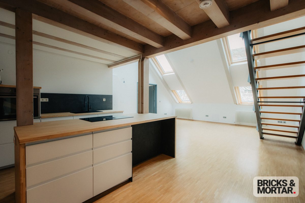 Immobilienangebot - Leipzig / Leipzig Zentrum-Nord - Alle - Exklusive Maisonette mit verglaster Terrasse, privater Sauna & einzigartig zentraler Lage!