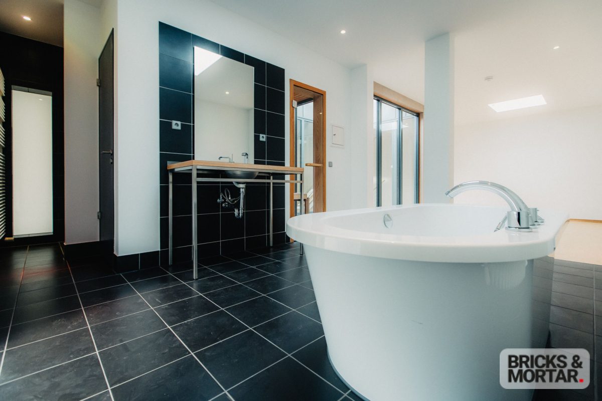 Immobilienangebot - Leipzig / Leipzig Zentrum-Nord - Alle - Exklusive Maisonette mit verglaster Terrasse, privater Sauna & einzigartig zentraler Lage!