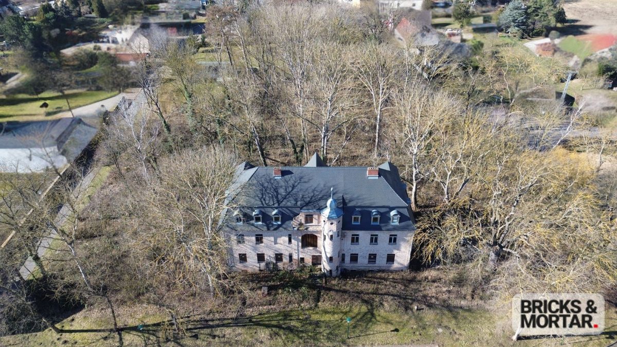 Immobilienangebot - Teutschenthal / Köchstedt - Alle - Einzigartiges Schloss in Teutschenthal – Historisches Anwesen mit vielseitigem Potenzial