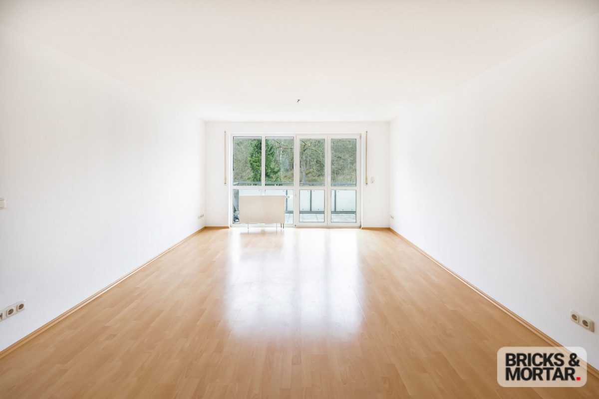 Immobilienangebot - Lauf a.d.Pegnitz - Alle - Charmante 4-Zimmer-Wohnung mit Stellplatz & erweiterbarem Spitzboden