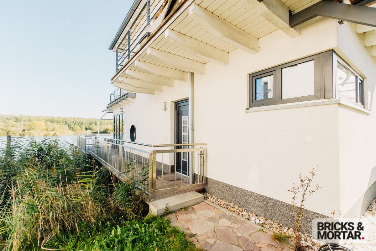 Immobilienangebot - Neukieritzsch - Alle - Exklusives Seeanwesen mit privatem Bootsanleger – Luxus, Natur & Ruhe in Perfektion