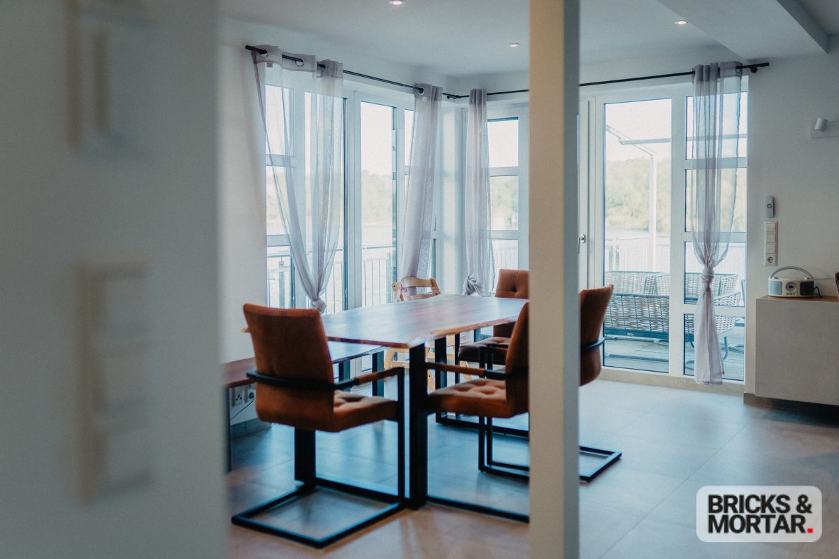 Immobilienangebot - Neukieritzsch - Alle - Exklusives Seeanwesen mit privatem Bootsanleger – Luxus, Natur & Ruhe in Perfektion