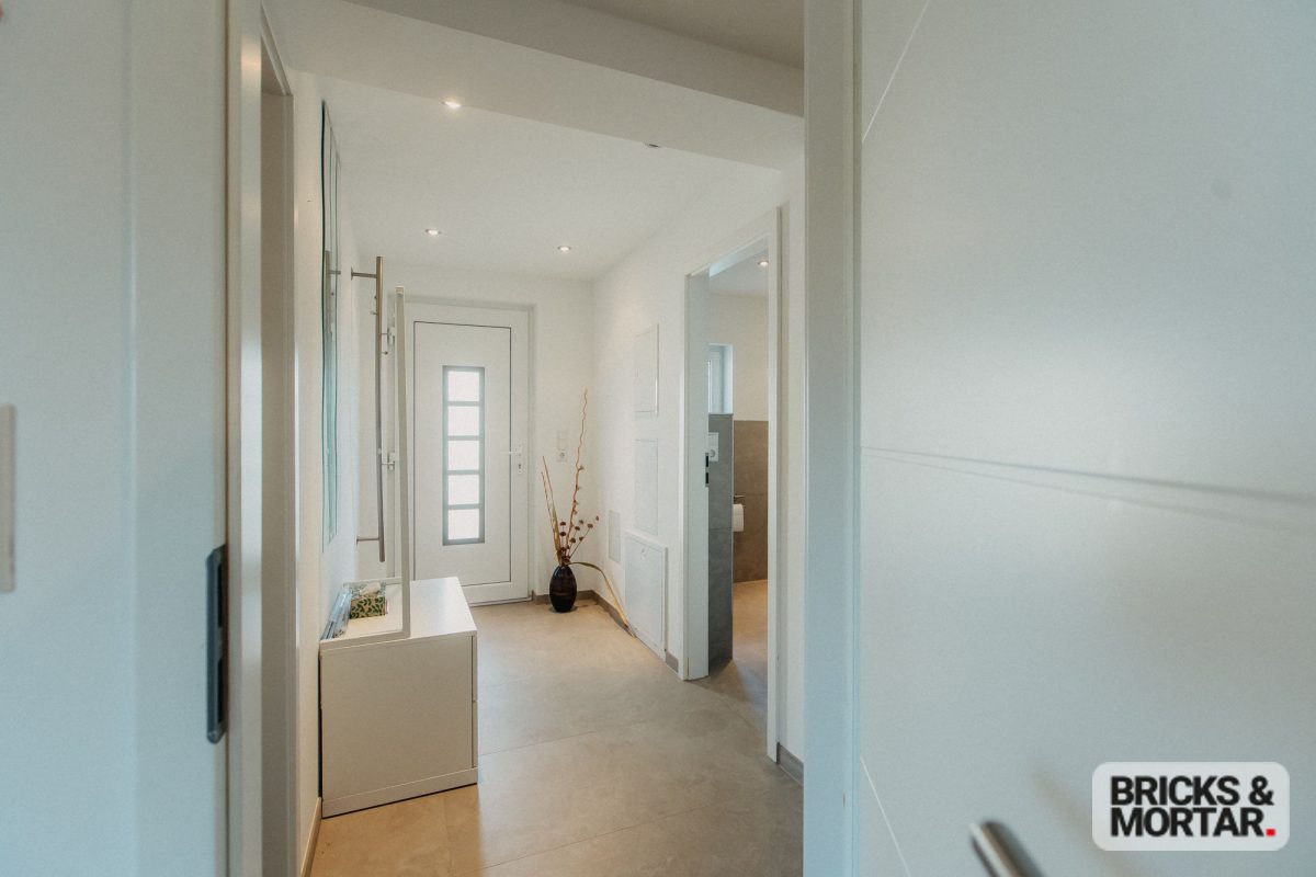 Immobilienangebot - Neukieritzsch - Alle - Exklusives Seeanwesen mit privatem Bootsanleger – Luxus, Natur & Ruhe in Perfektion